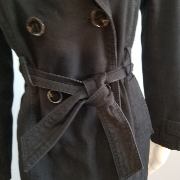 Kenneth Cole REACTION
Double Breasted Trenchcoat - Picture 5 of 7